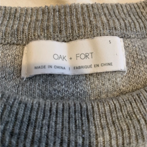 Grey Short Sleeve Knit Sweater Top Soft Textured Casual Layer - Picture 5 of 6